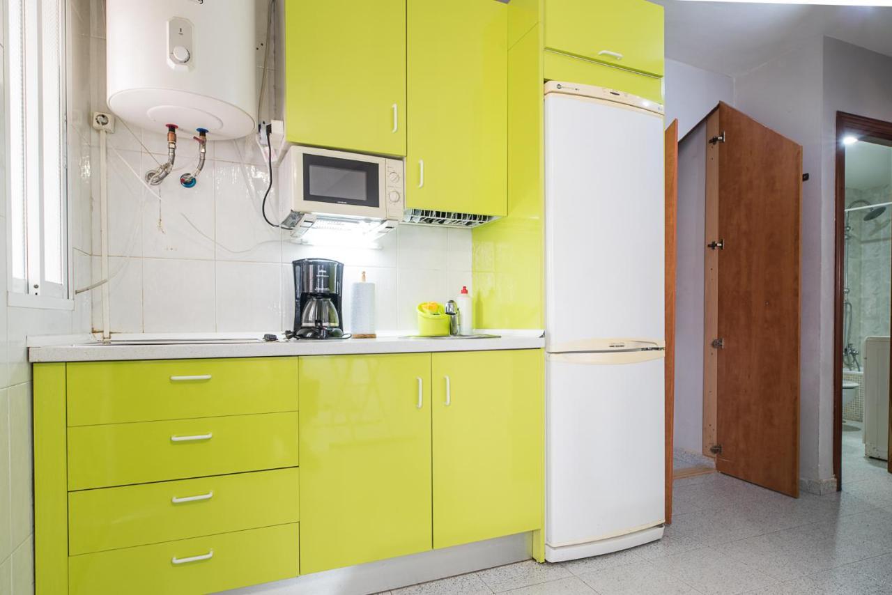 Malagaonbeach 1 - Two Bedrooms - Up To 3 People - 10 Meters Beach エクステリア 写真
