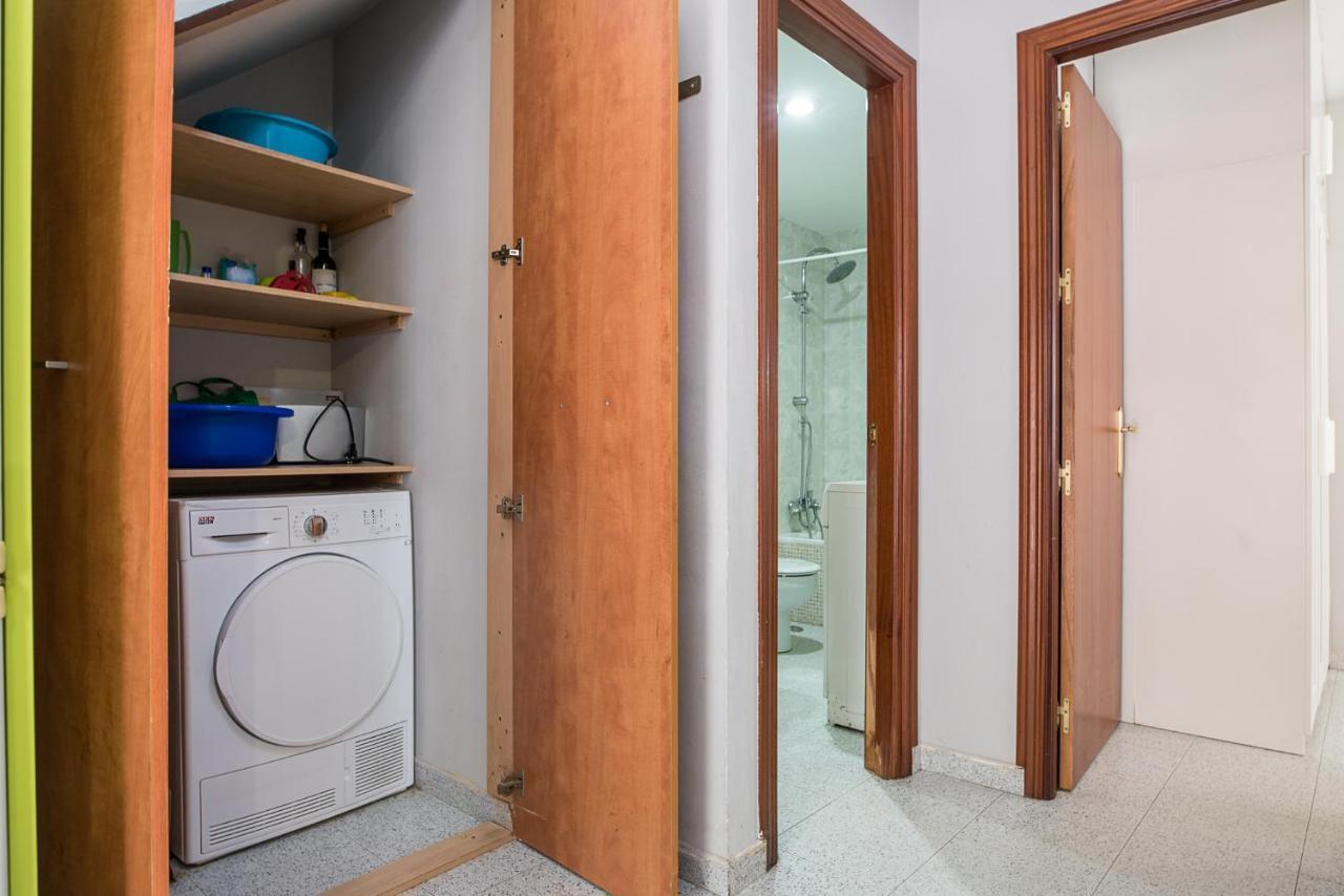 Malagaonbeach 1 - Two Bedrooms - Up To 3 People - 10 Meters Beach エクステリア 写真